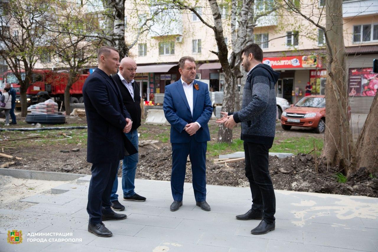 Фонтан диаметром 16 метров обустроят в сквере на улице Ленина в Ставрополе